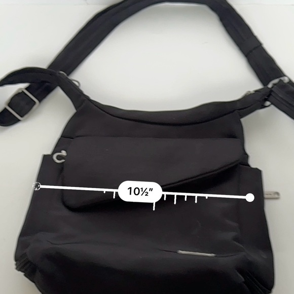 Travelon Anti-Theft Messenger bag medium black - Picture 6 of 14